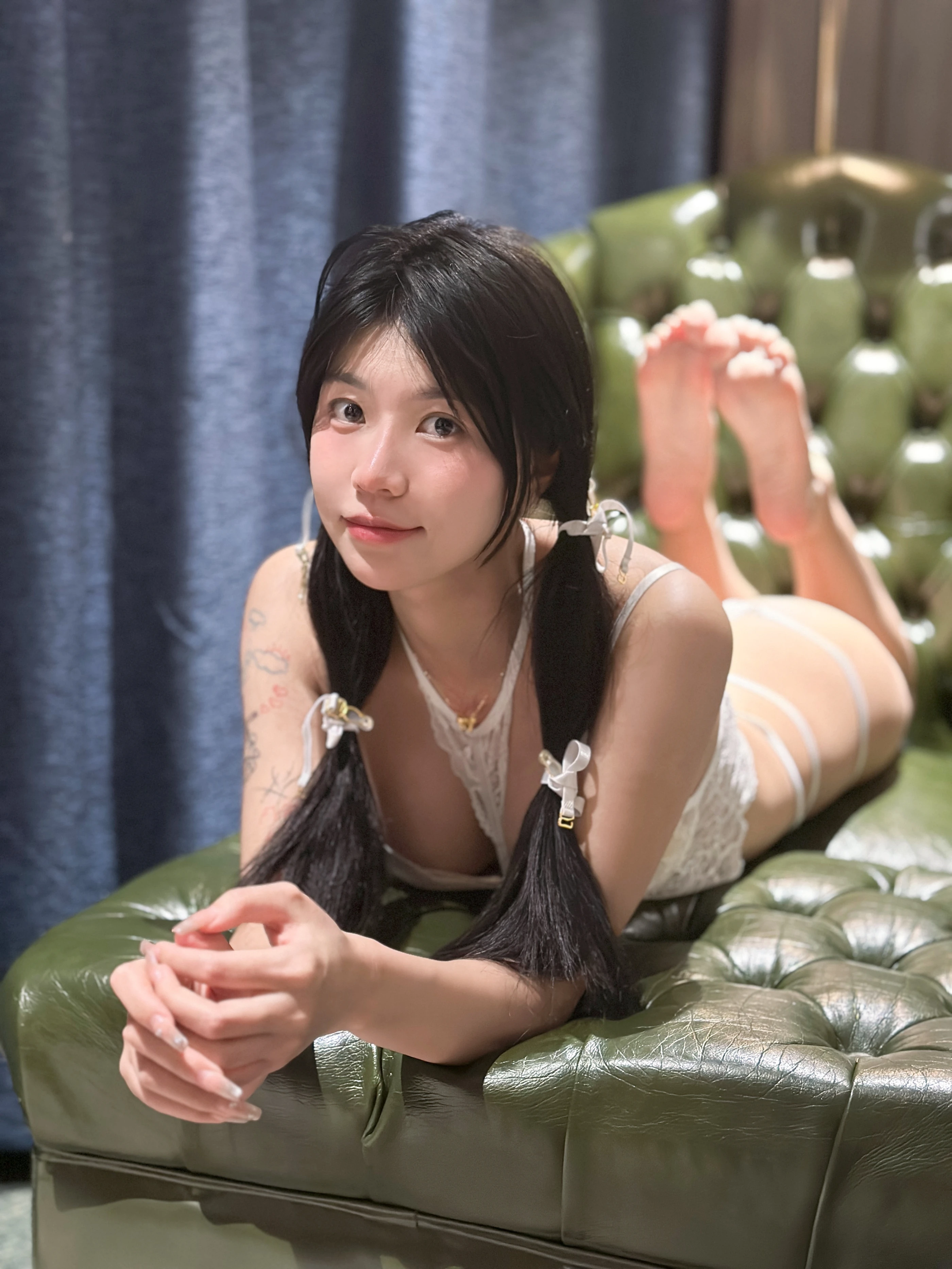 魚神 - NO.020 秘书+内衣 [28P 1V] 1